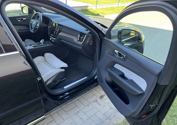 Volvo XC 60 cena 209900 przebieg: 64000, rok produkcji 2020 z Syców małe 596